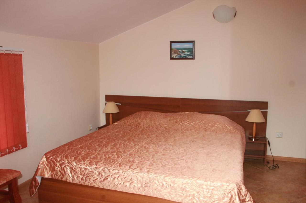 Family Hotel Emilia Sozopol Zewnętrze zdjęcie